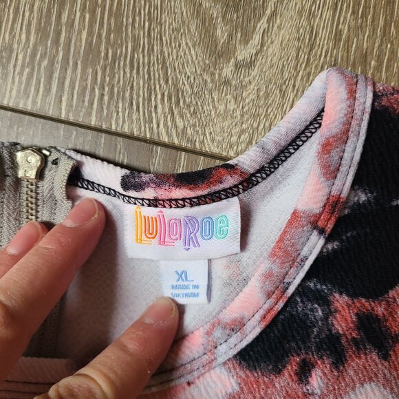 RARE Pink and Black Tie Dye Dress - Lularoe Amelia UNICORN! - Picture 8 of 8